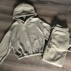 Zara Medium Women’s Matching Sweat Set